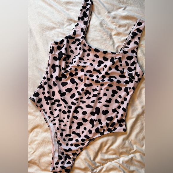 NWOT Square Neck One Piece Leopard Bikini - Picture 1 of 3